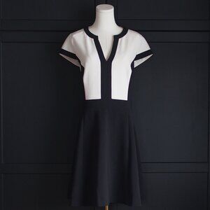 H&M | V-neck Fit-and-Flare Jersey Dress